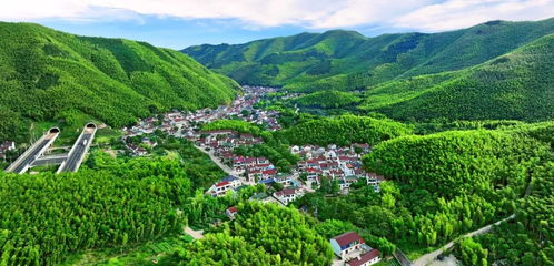 振興旅游，宜興加快重大項目建設 提升整體品質內(nèi)涵 擦亮金字招牌